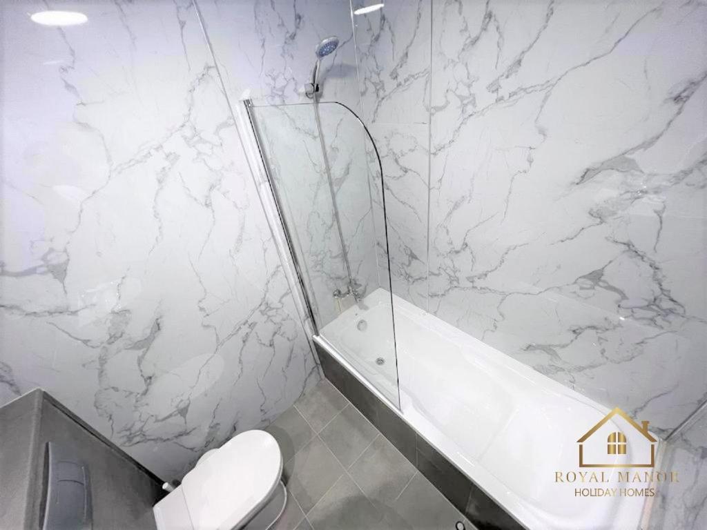 Royal Manor- Marina Diamond 1 * Dubai